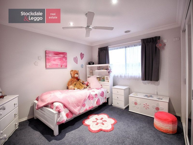 22 Trumpington Terrace, Attwood VIC 3049