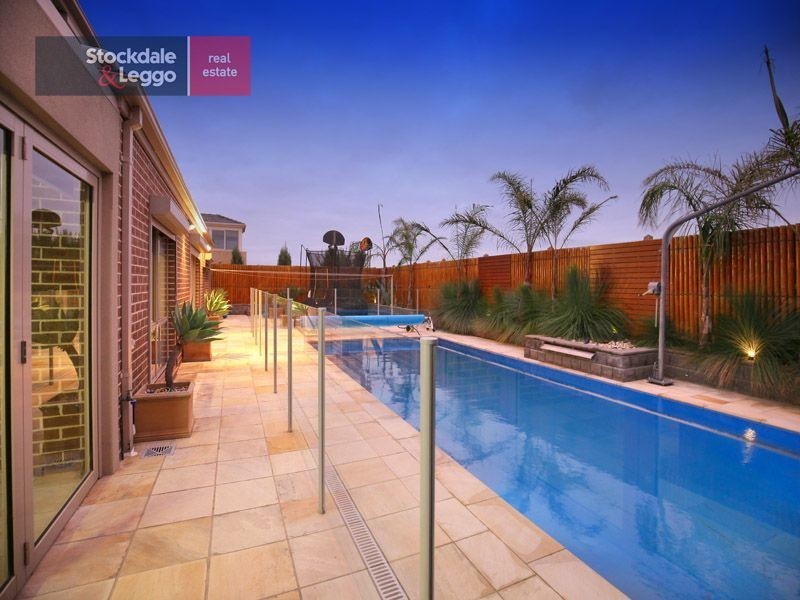 22 Trumpington Terrace, Attwood VIC 3049