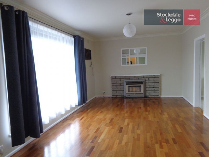2/13 Arnold Court, Pascoe Vale VIC 3044