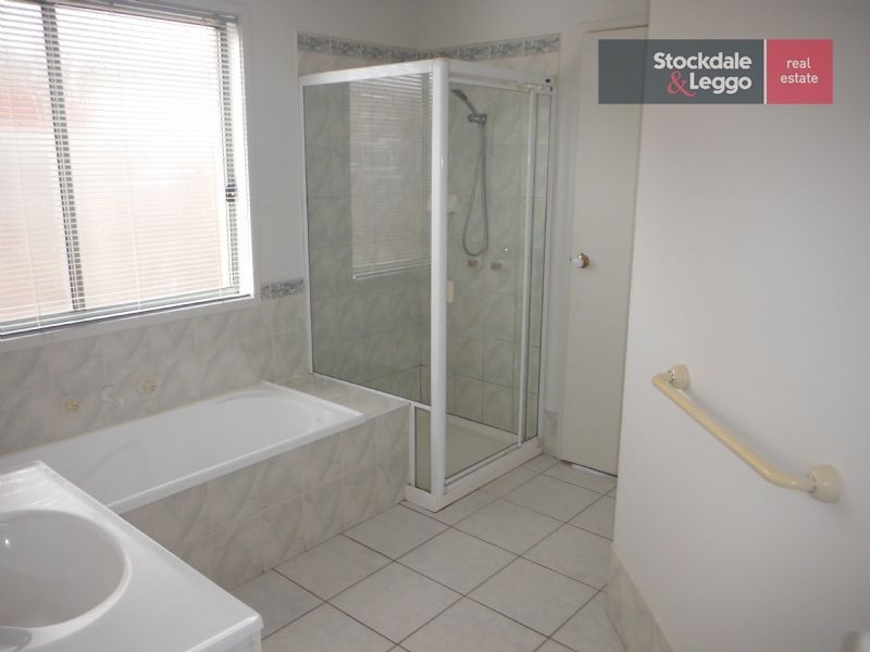 5 Nile Court, Roxburgh Park VIC 3064