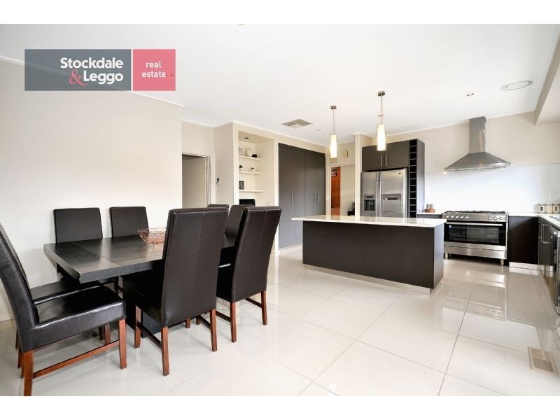 20 Simmington Circuit, Greenvale VIC 3059