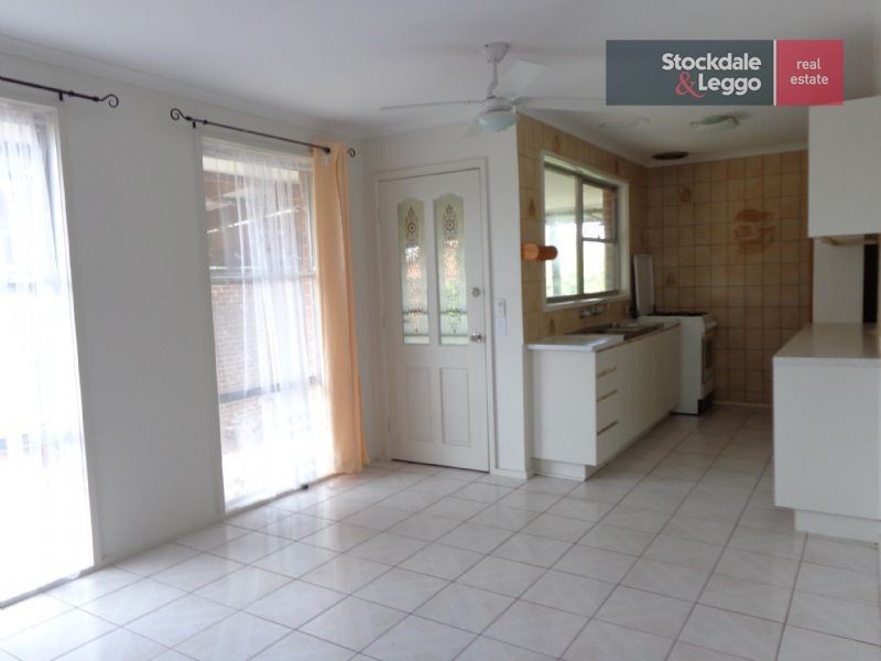 91 Erinbank Crescent, Westmeadows VIC 3049