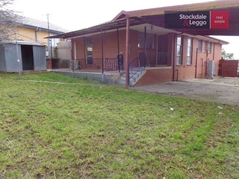 91 Erinbank Crescent, Westmeadows VIC 3049