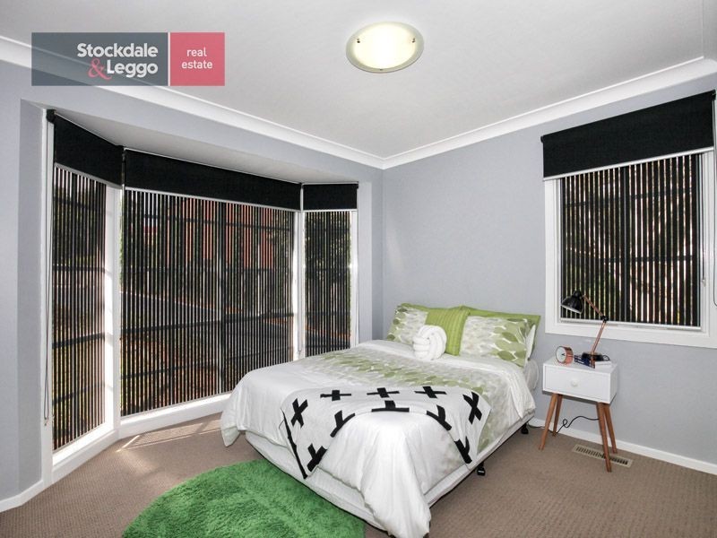 9 Davidson Court, Attwood VIC 3049