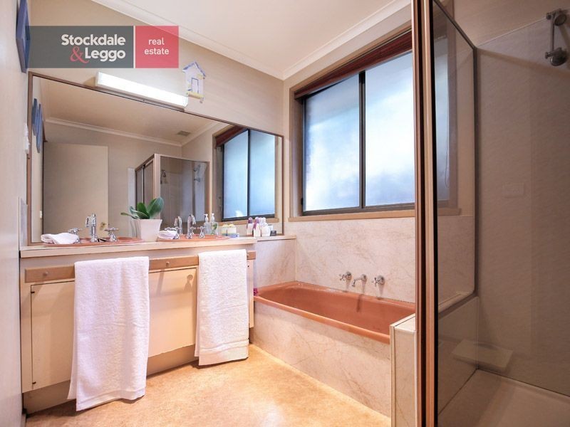 2 Langton Way, Greenvale VIC 3059