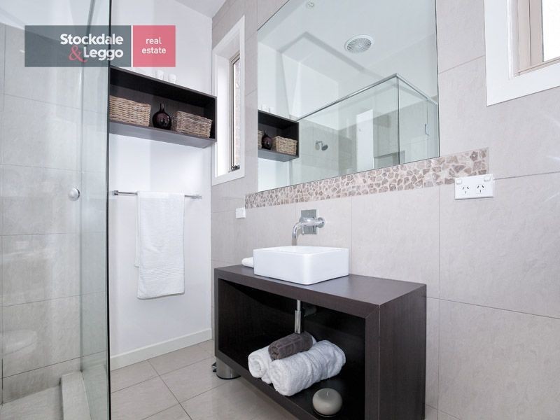 5 Trumpington Terrace, Attwood VIC 3049