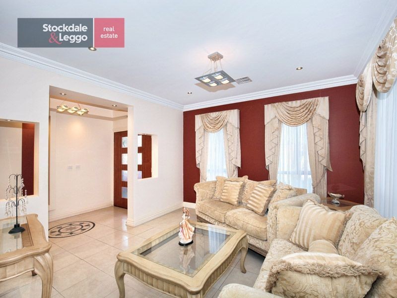 12 Ballybunion Avenue, Craigieburn VIC 3064