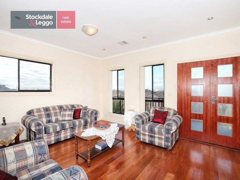 12 Ballybunion Avenue, Craigieburn VIC 3064