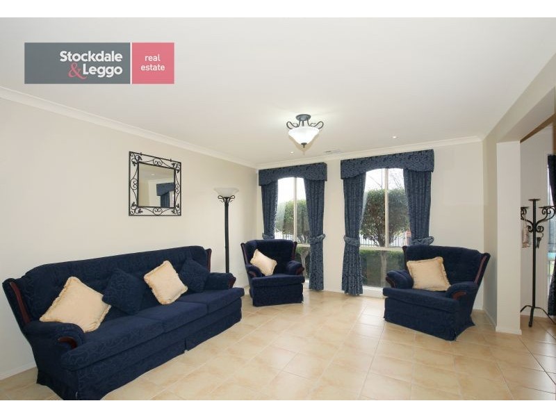 44 Hamilton Hume Parade, Craigieburn VIC 3064