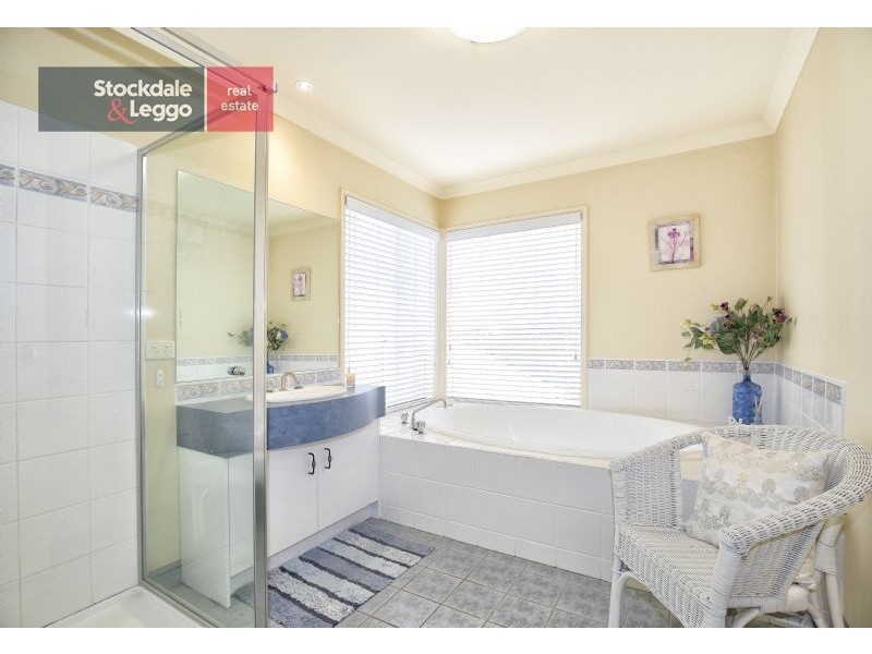 44 Hamilton Hume Parade, Craigieburn VIC 3064