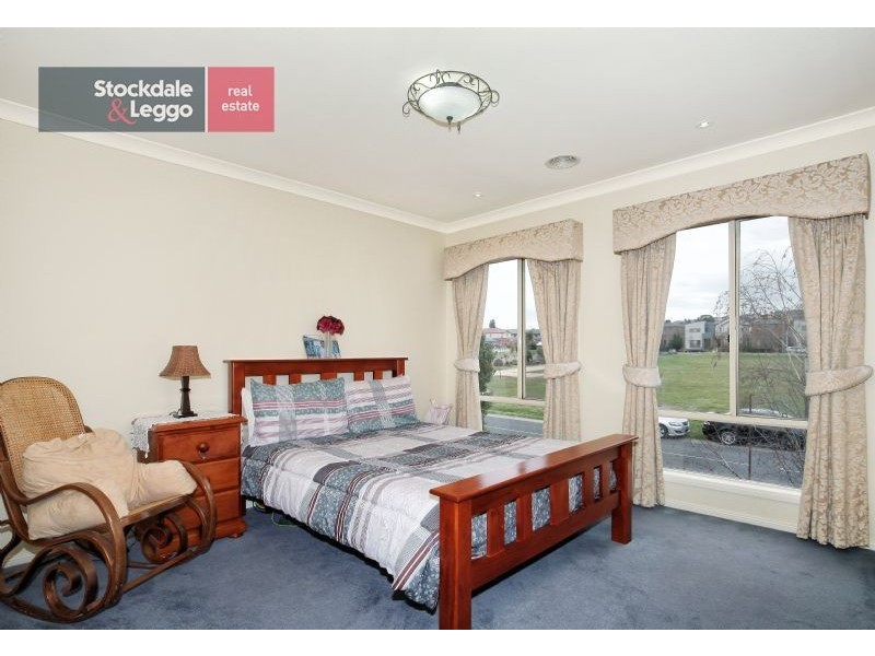 44 Hamilton Hume Parade, Craigieburn VIC 3064