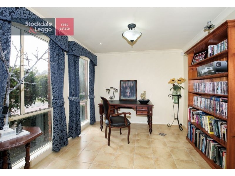 44 Hamilton Hume Parade, Craigieburn VIC 3064