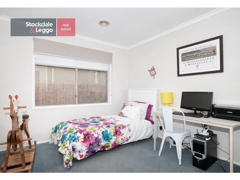 22 Severn Court, Roxburgh Park VIC 3064