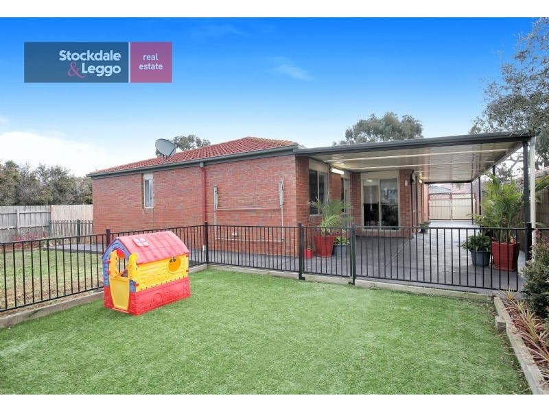 22 Severn Court, Roxburgh Park VIC 3064