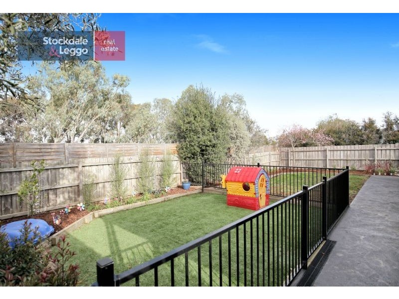 22 Severn Court, Roxburgh Park VIC 3064