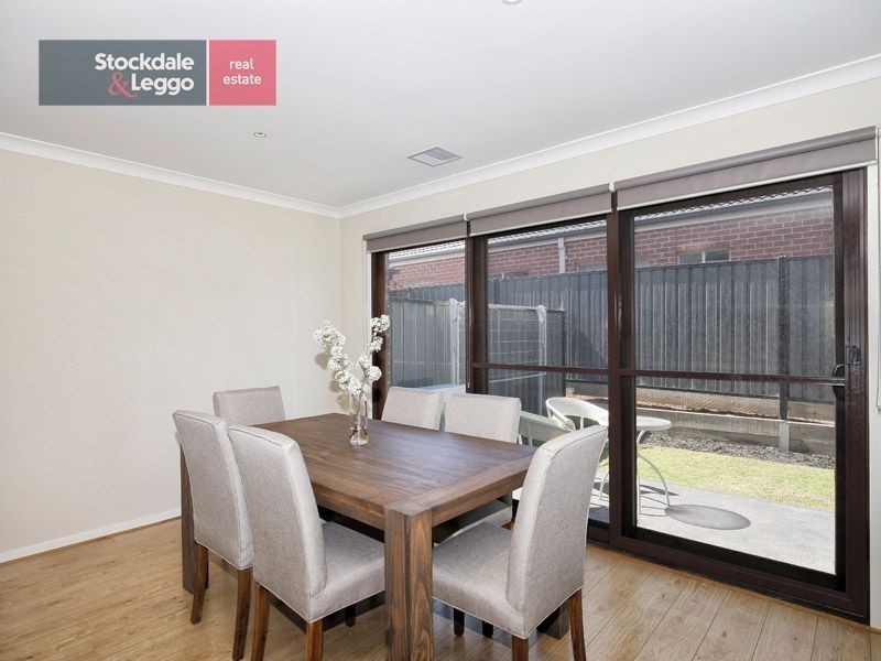 122 Moor Park Drive, Craigieburn VIC 3064