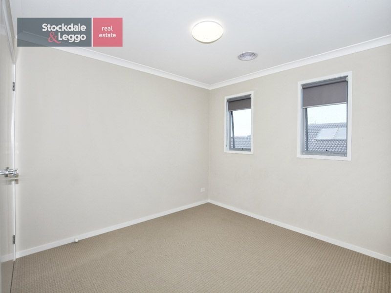 122 Moor Park Drive, Craigieburn VIC 3064