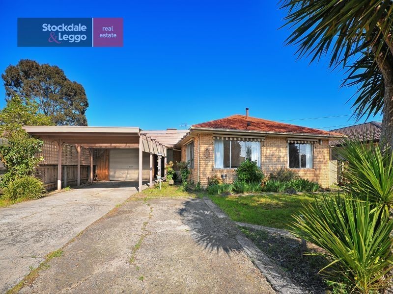 29 Henley Drive, Gladstone Park VIC 3043