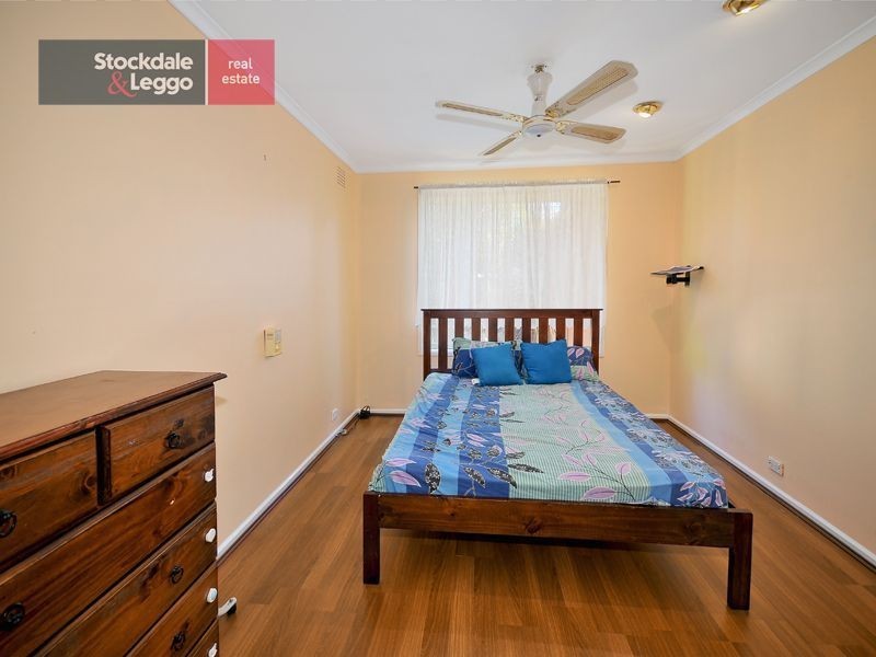 29 Henley Drive, Gladstone Park VIC 3043