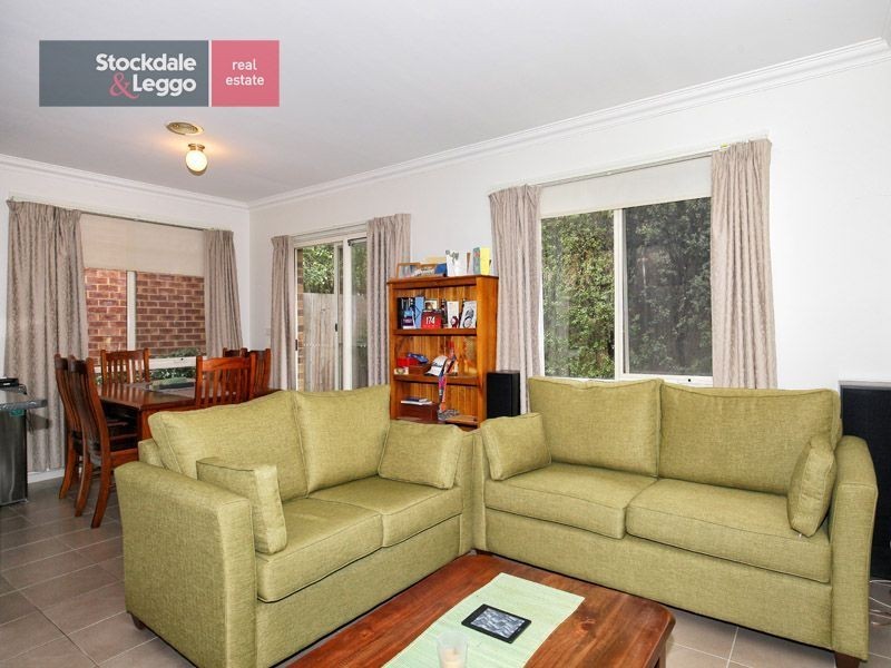 2/52 Waratah Avenue, Tullamarine VIC 3043