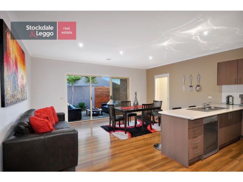 2 Reay Drive, Craigieburn VIC 3064