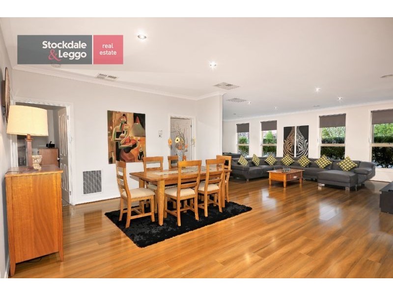 2 Reay Drive, Craigieburn VIC 3064