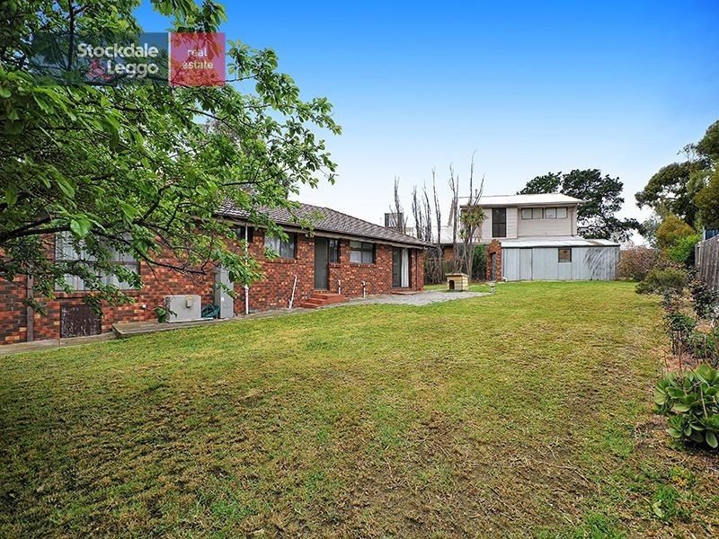 18 Avion Place, Westmeadows VIC 3049