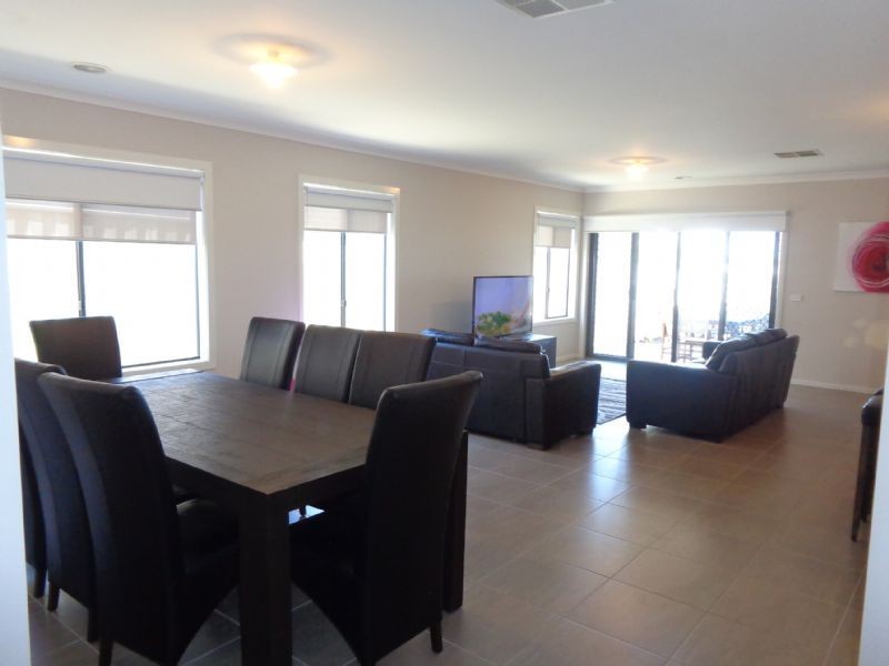 50 Positano Grove, Greenvale VIC 3059