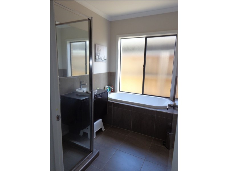 50 Positano Grove, Greenvale VIC 3059