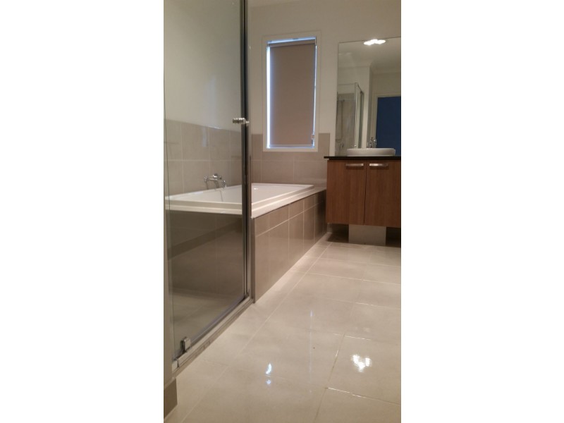 4 Oak Leaf Street, Greenvale VIC 3059