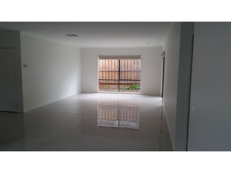 4 Oak Leaf Street, Greenvale VIC 3059