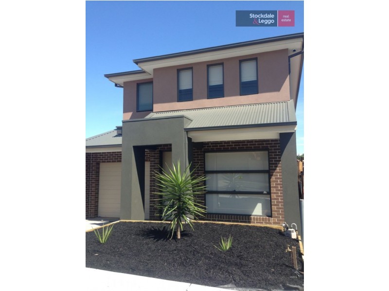 1/4 Avion Place, Westmeadows VIC 3049