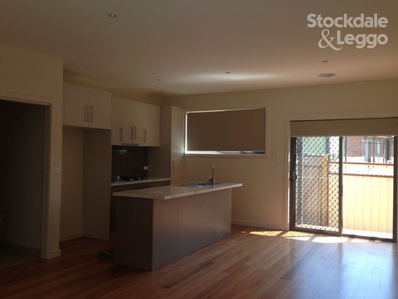 2/4 Avion Place, Westmeadows VIC 3049