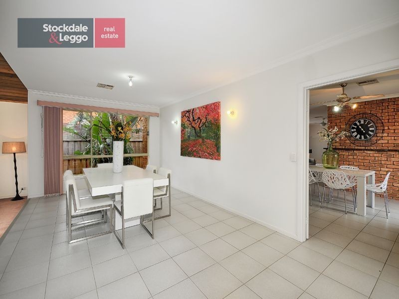 19 Mossgiel Avenue, Greenvale VIC 3059