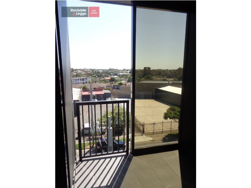 302A / 40 Collins Street, Essendon VIC 3040