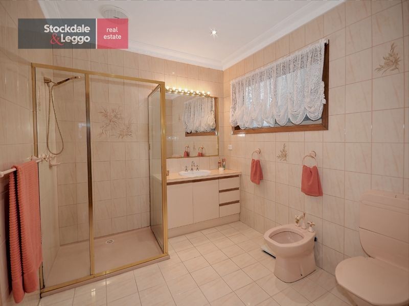 102 Greenvale Drive, Greenvale VIC 3059