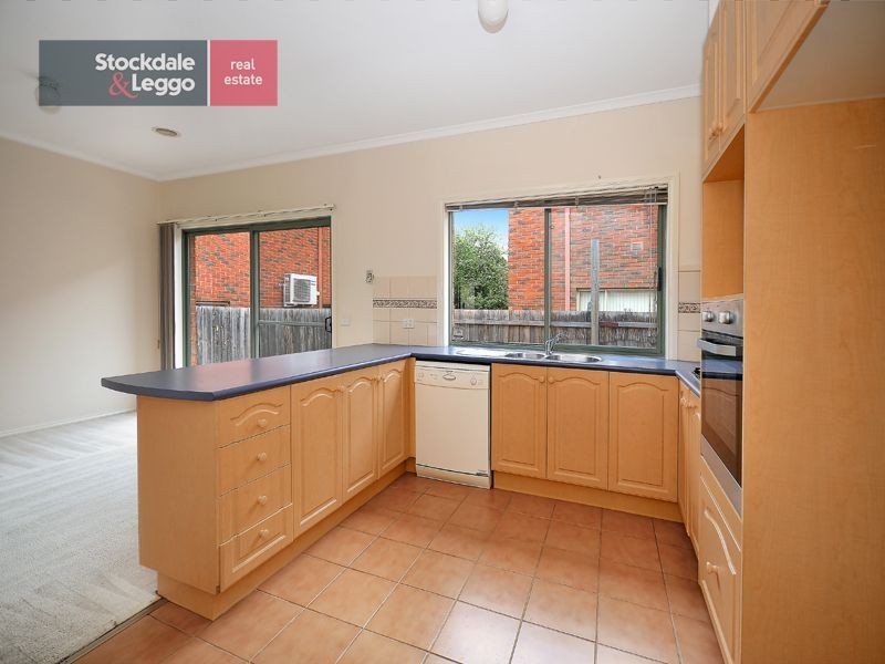 34 The Crest, Attwood VIC 3049