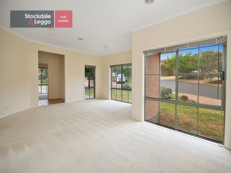 34 The Crest, Attwood VIC 3049