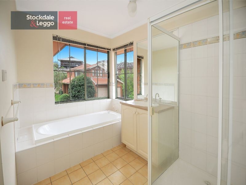 34 The Crest, Attwood VIC 3049