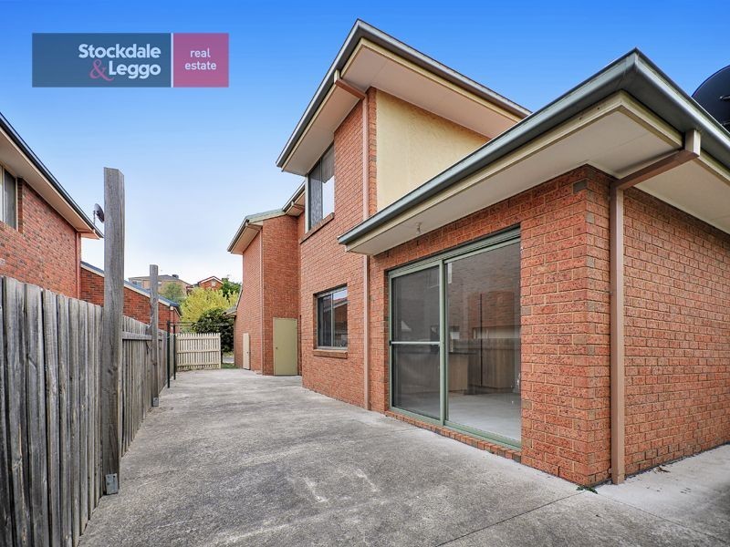 34 The Crest, Attwood VIC 3049