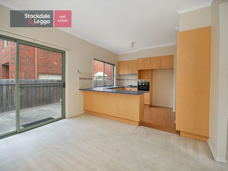 34 The Crest, Attwood VIC 3049