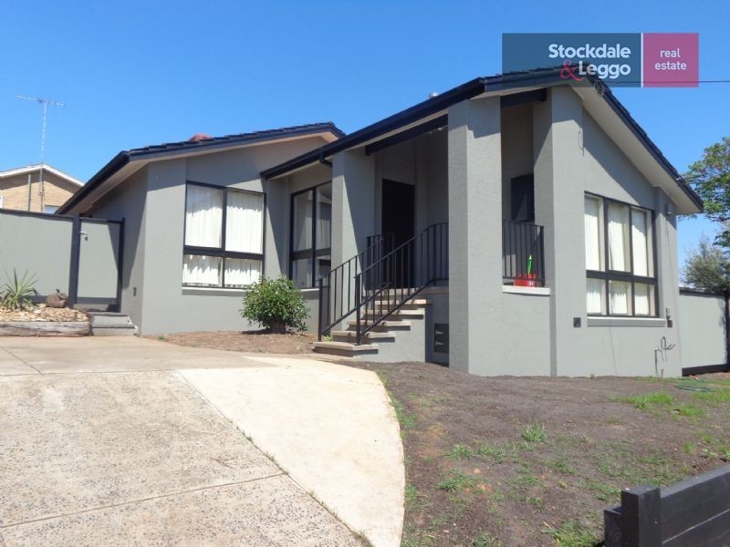 29 Nigel Crescent, Gladstone Park VIC 3043