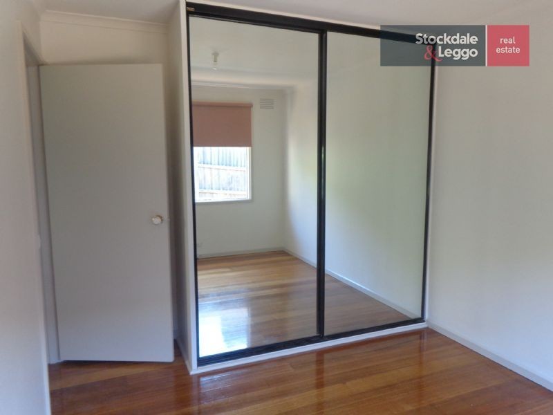 29 Nigel Crescent, Gladstone Park VIC 3043