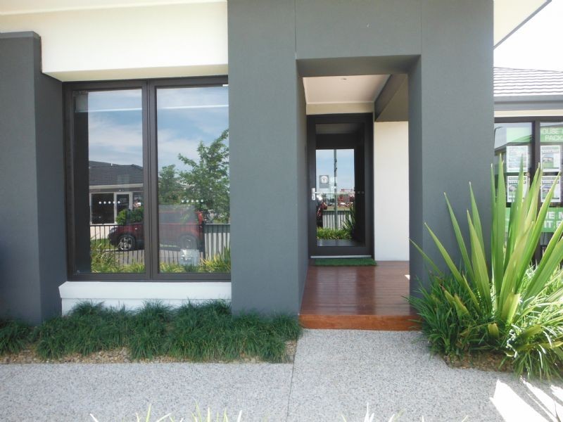 9 Asbury Street, Craigieburn VIC 3064