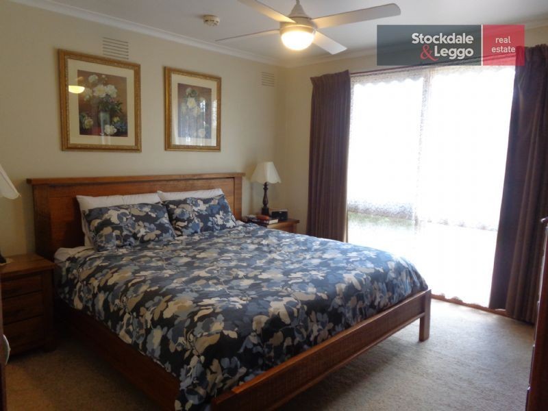 54 Coopers Hill Drive, Westmeadows VIC 3049