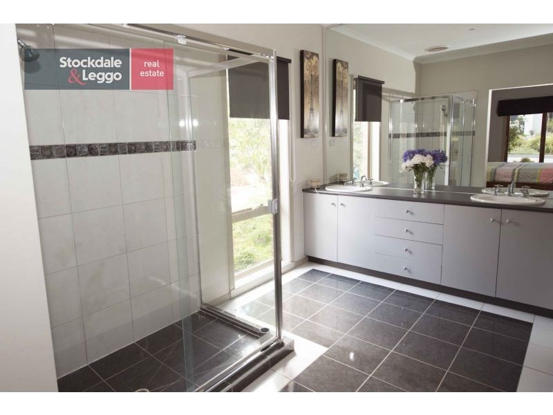 7 Aldercress Close, Craigieburn VIC 3064