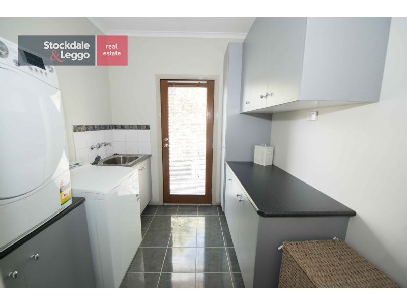 7 Aldercress Close, Craigieburn VIC 3064