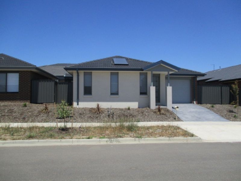 18A Vedro Drive, Craigieburn VIC 3064