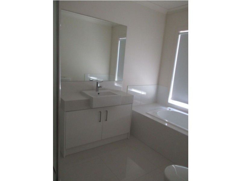 18A Vedro Drive, Craigieburn VIC 3064