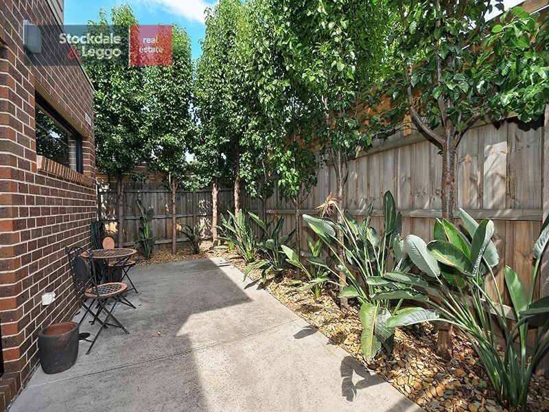 2/248 Melrose Drive, Tullamarine VIC 3043